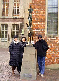 Edward with the "Bremer Stadtmusikanten".